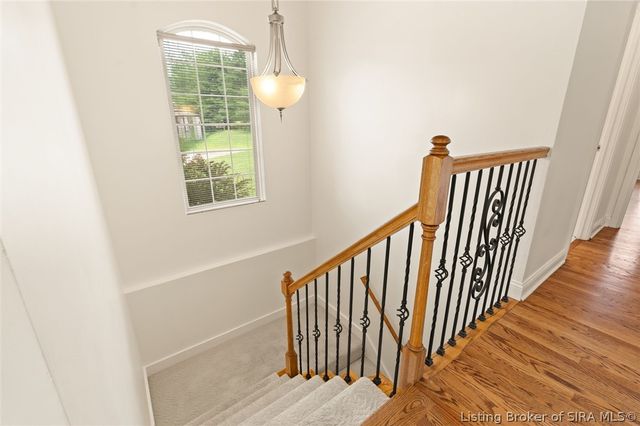 3044 Wolf Ridge Court, New Albany, IN 47150