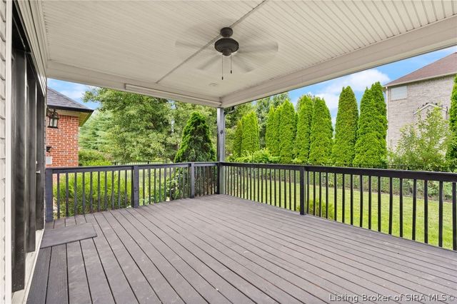 3044 Wolf Ridge Court, New Albany, IN 47150