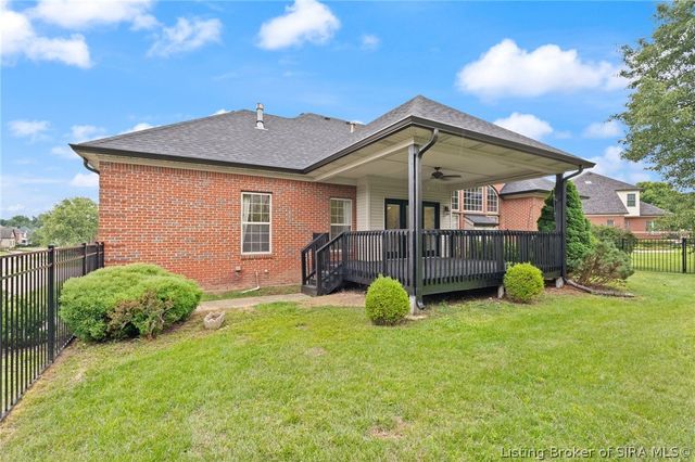 3044 Wolf Ridge Court, New Albany, IN 47150