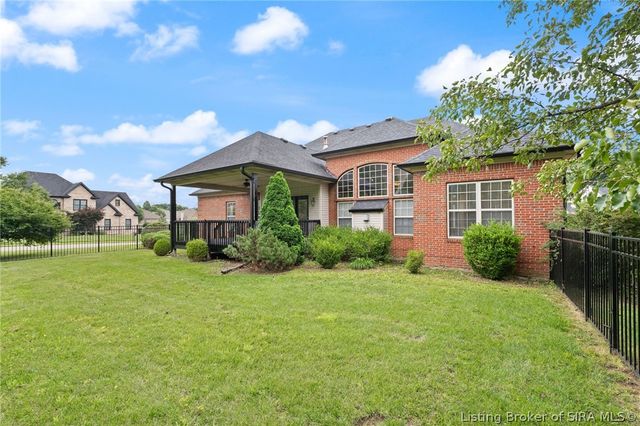 3044 Wolf Ridge Court, New Albany, IN 47150
