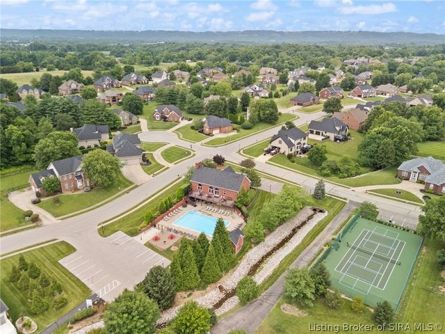 3044 Wolf Ridge Court, New Albany, IN 47150