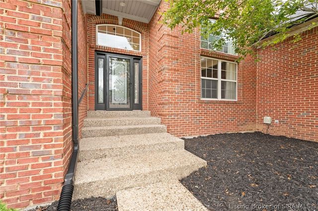 3044 Wolf Ridge Court, New Albany, IN 47150