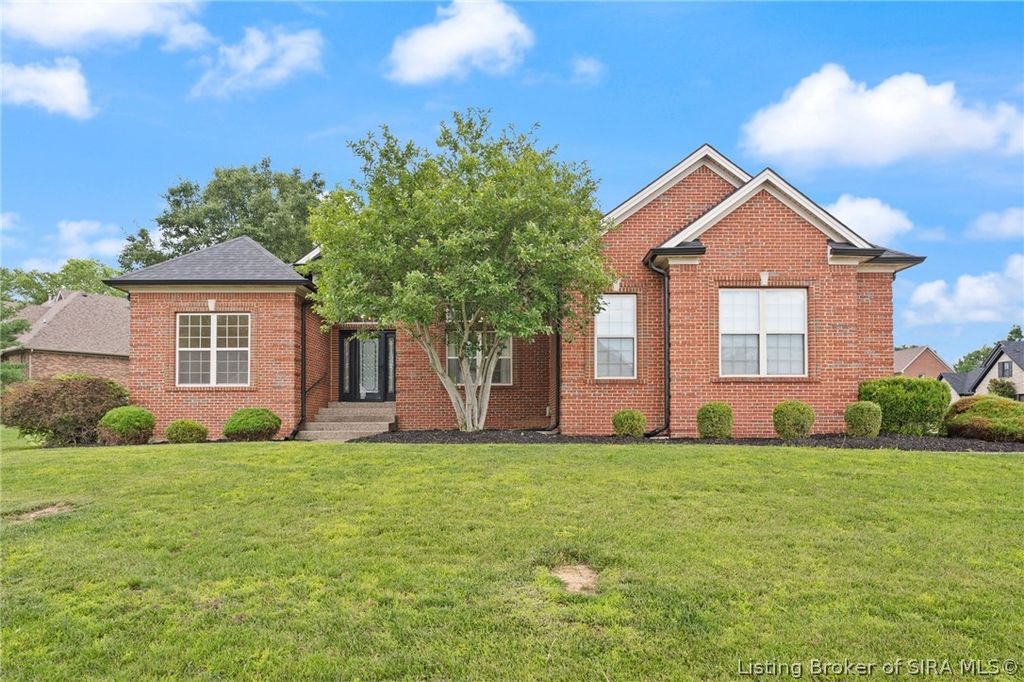 3044 Wolf Ridge Court, New Albany, IN 47150