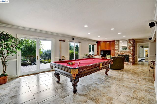 2382 Alameda Diablo, Diablo, CA 94528