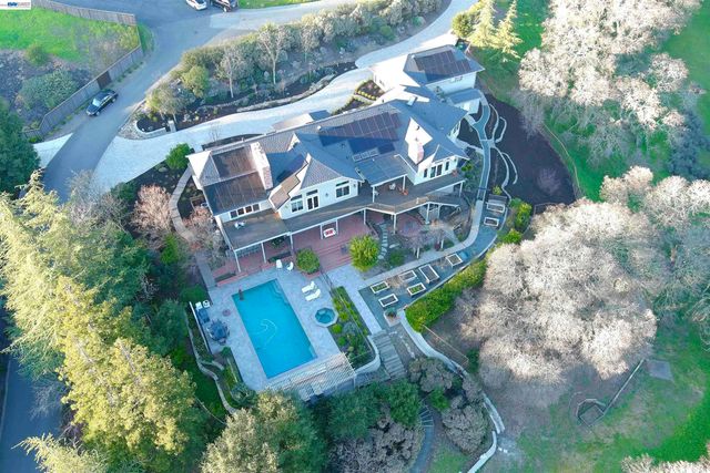 2382 Alameda Diablo, Diablo, CA 94528