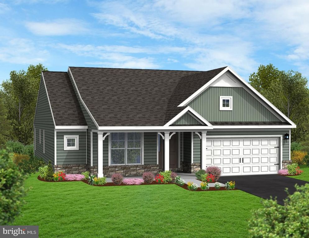 104 TRAVERS DR, Dillsburg, PA 17019