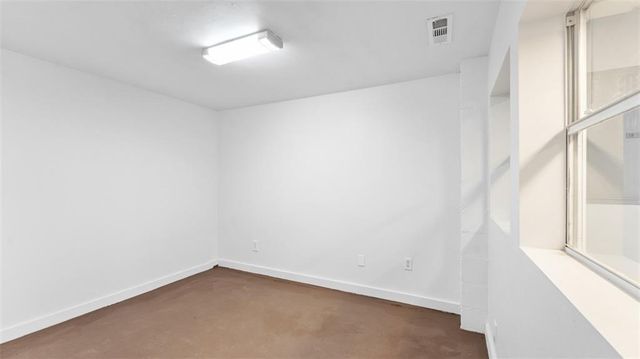 5748 N Graham Road, Springdale, AR 72762