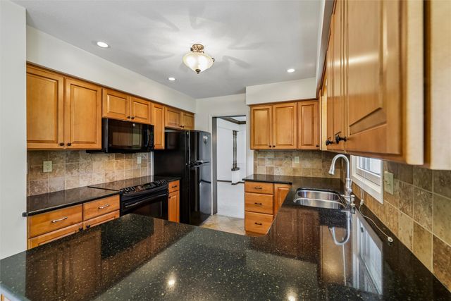 1237 20th Street, West Des Moines, IA 50265