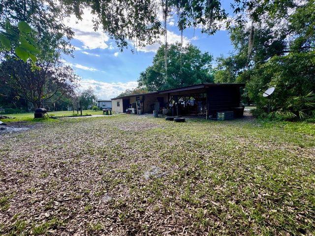 17135 NW 190th Road, Okeechobee, FL 34972