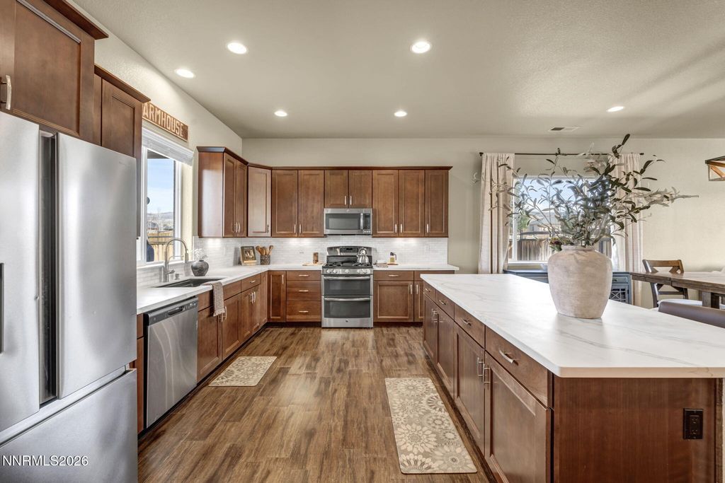 Image 13 of property listing at 485 Sunset Springs Lane, Sparks, NV 89441