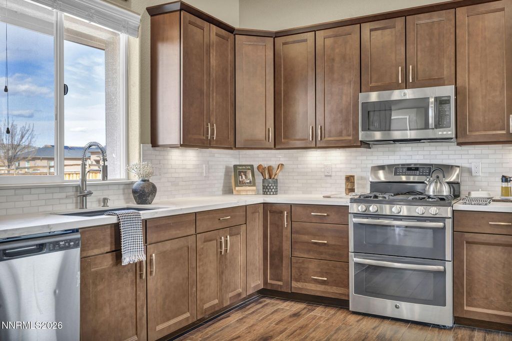 Image 15 of property listing at 485 Sunset Springs Lane, Sparks, NV 89441