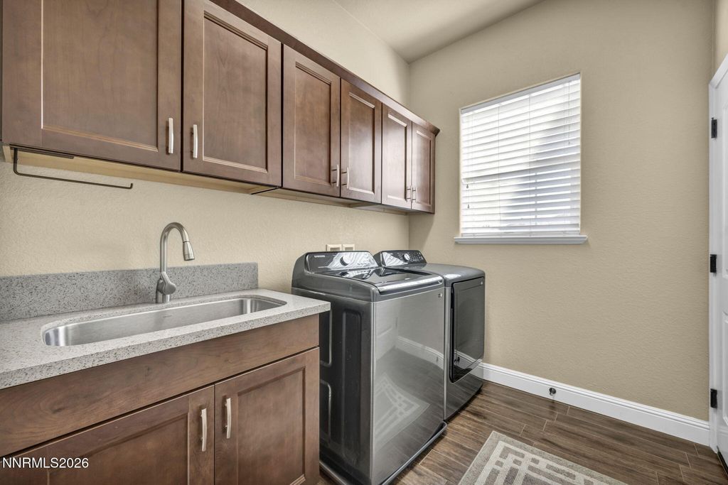 Image 32 of property listing at 485 Sunset Springs Lane, Sparks, NV 89441