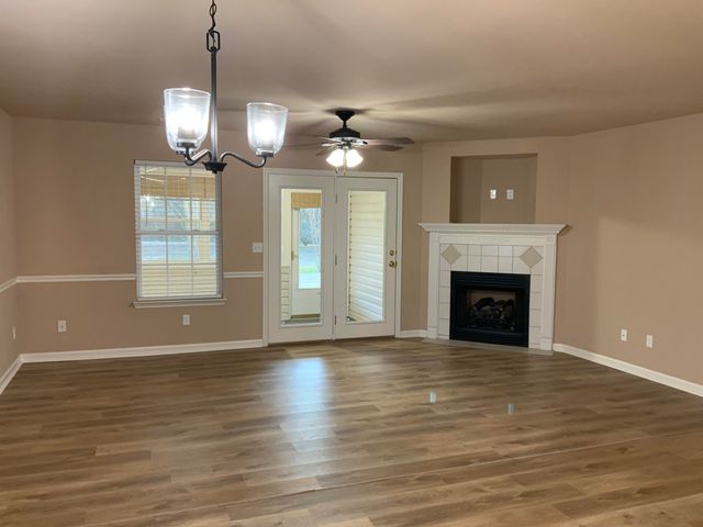 196 Flagstone Drive, Rossville, GA 30741