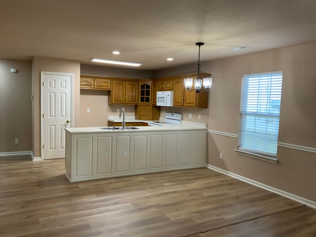 196 Flagstone Drive, Rossville, GA 30741