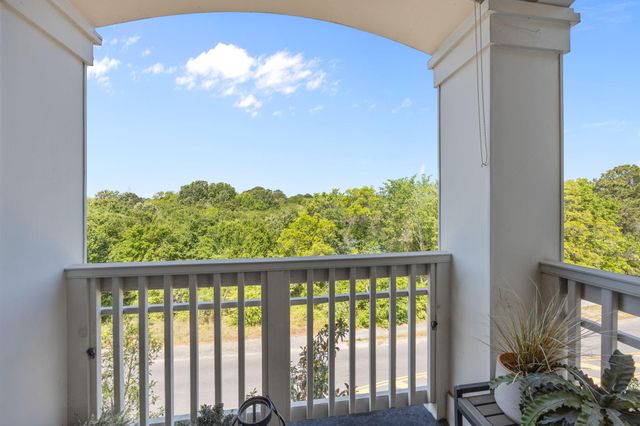 2244 Ashley Crossing Drive Unit 134, Charleston, SC 29414