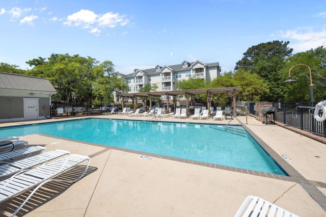 2244 Ashley Crossing Drive Unit 134, Charleston, SC 29414