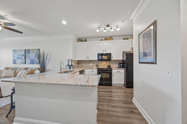 2244 Ashley Crossing Drive Unit 134, Charleston, SC 29414