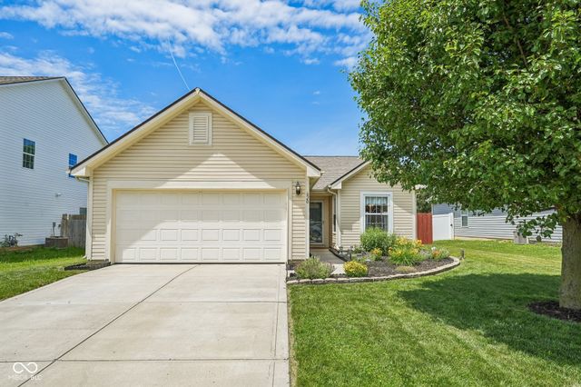 620 Bobtail Drive, Greenfield, IN 46140