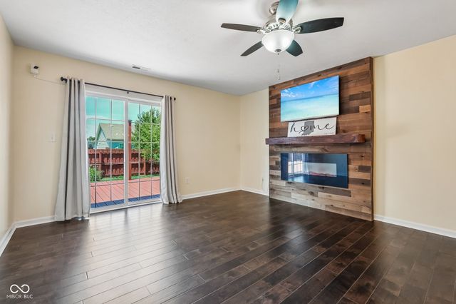 620 Bobtail Drive, Greenfield, IN 46140