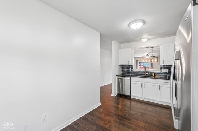 620 Bobtail Drive, Greenfield, IN 46140