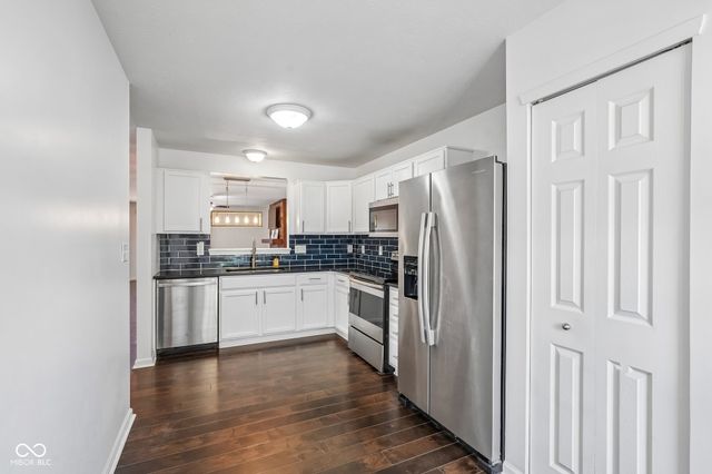 620 Bobtail Drive, Greenfield, IN 46140
