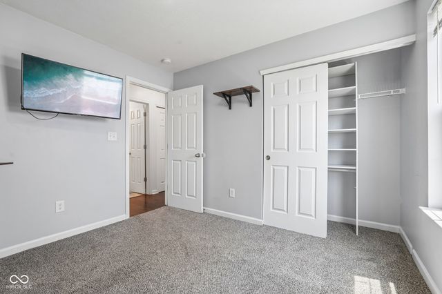 620 Bobtail Drive, Greenfield, IN 46140