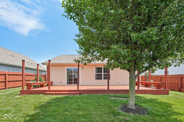 620 Bobtail Drive, Greenfield, IN 46140