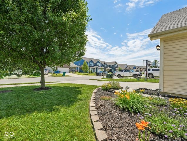 620 Bobtail Drive, Greenfield, IN 46140