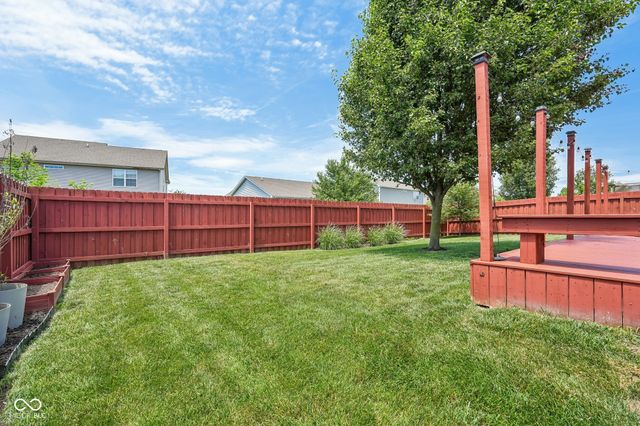 620 Bobtail Drive, Greenfield, IN 46140