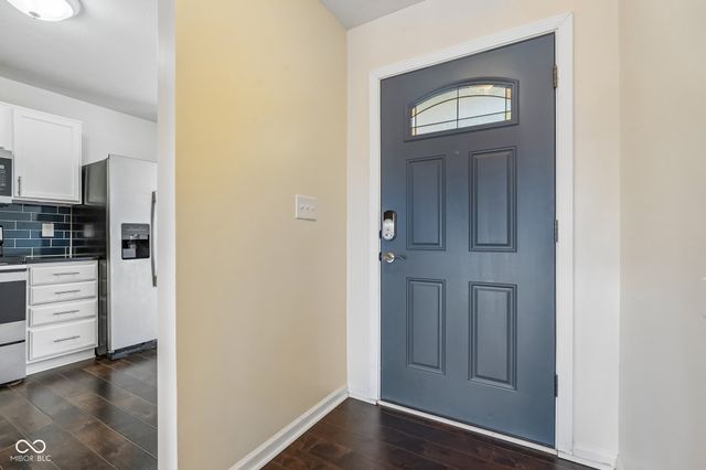 620 Bobtail Drive, Greenfield, IN 46140