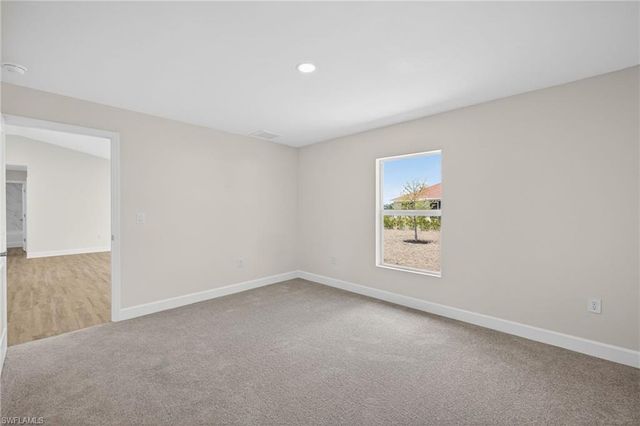 702 NW Douglas CIR, Cape Coral, FL 33993