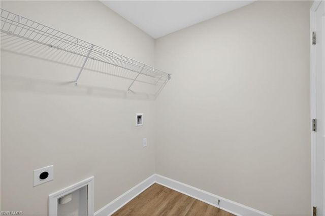 702 NW Douglas CIR, Cape Coral, FL 33993