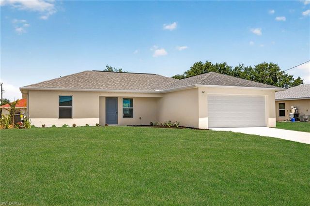 702 NW Douglas CIR, Cape Coral, FL 33993