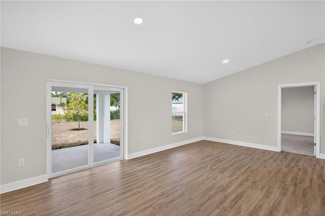 702 NW Douglas CIR, Cape Coral, FL 33993