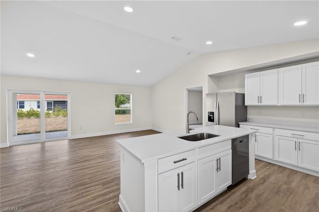 702 NW Douglas CIR, Cape Coral, FL 33993