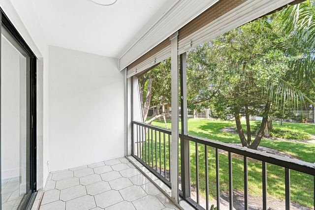 3101 Oakland Shores Drive H210, Oakland Park, FL 33309
