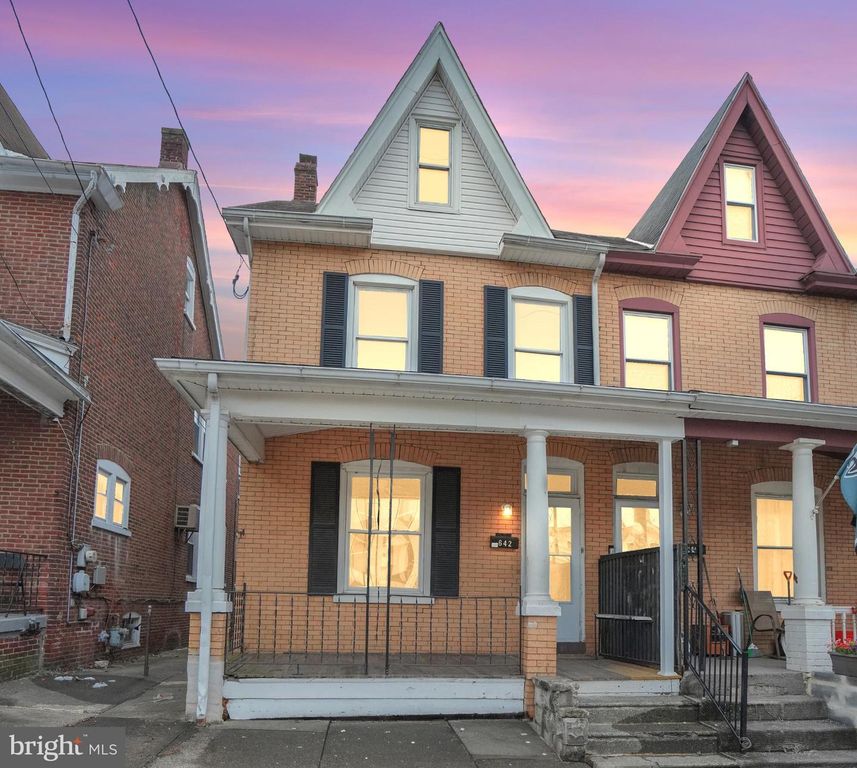 642 WALNUT ST, Pottstown, PA 19464