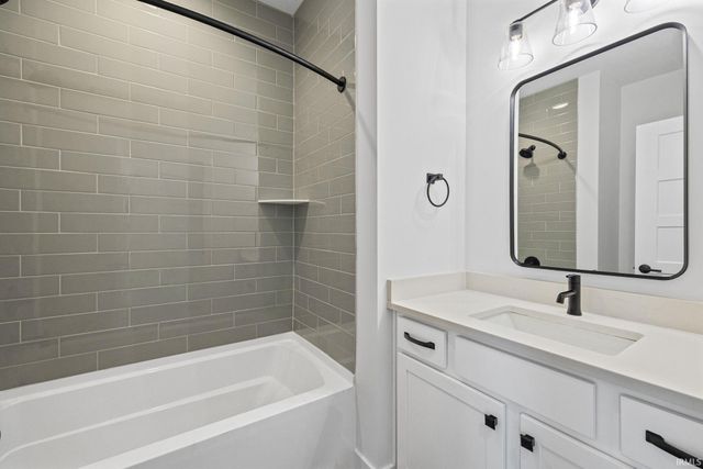 120 Parkerwood Lane, West Lafayette, IN 47906