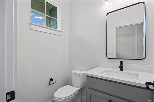 120 Parkerwood Lane, West Lafayette, IN 47906