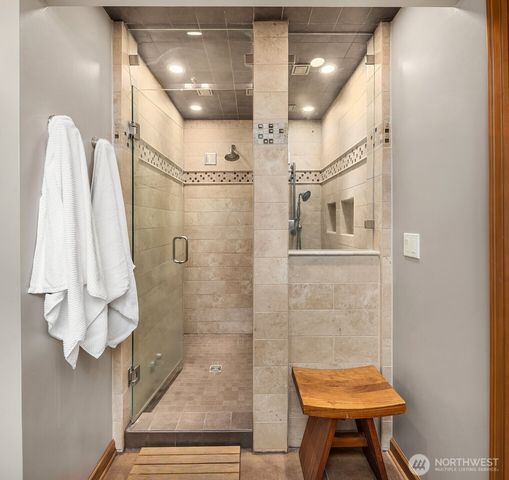20141 NE 42nd Street, Sammamish, WA 98074
