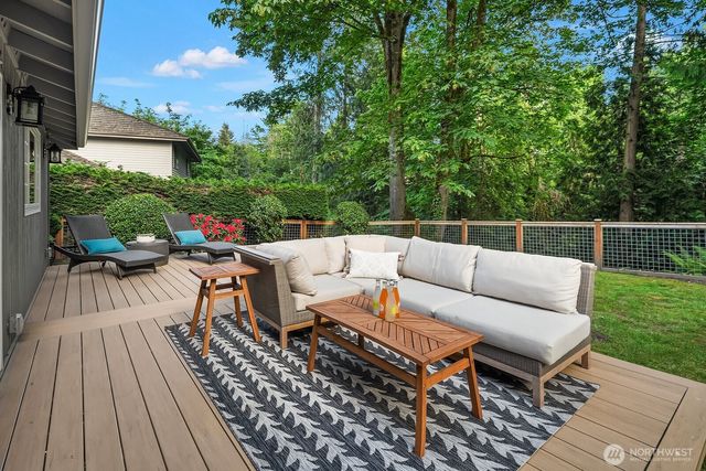 20141 NE 42nd Street, Sammamish, WA 98074
