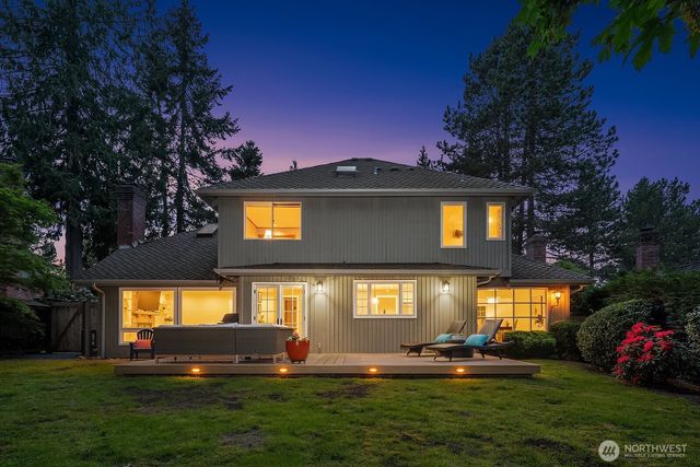 20141 NE 42nd Street, Sammamish, WA 98074