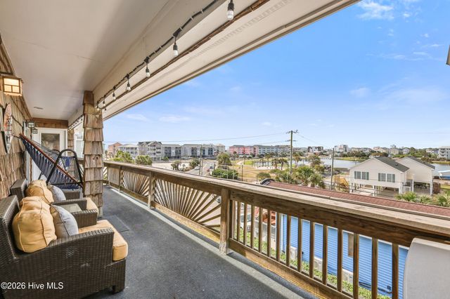 306 Lake Park Boulevard S 302, Carolina Beach, NC 28428
