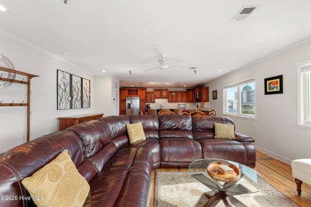 306 Lake Park Boulevard S 302, Carolina Beach, NC 28428