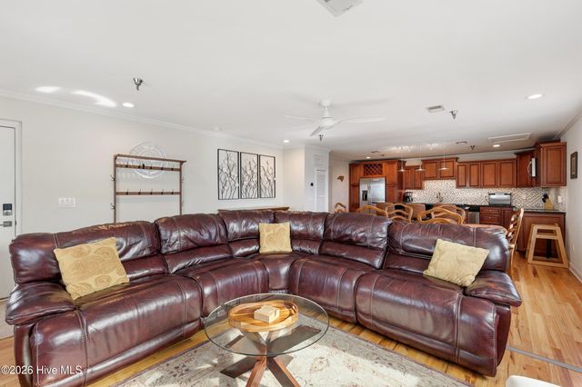 306 Lake Park Boulevard S 302, Carolina Beach, NC 28428