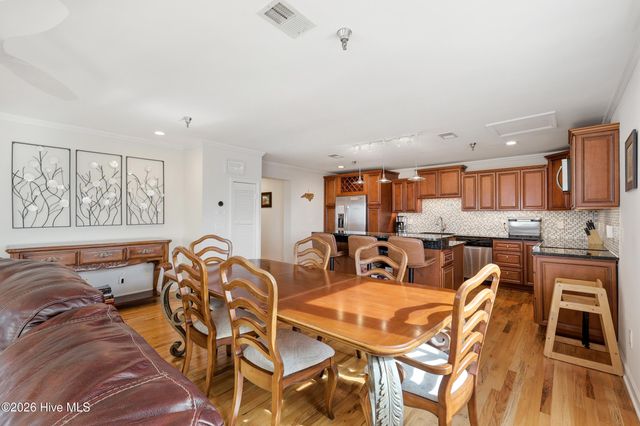 306 Lake Park Boulevard S 302, Carolina Beach, NC 28428