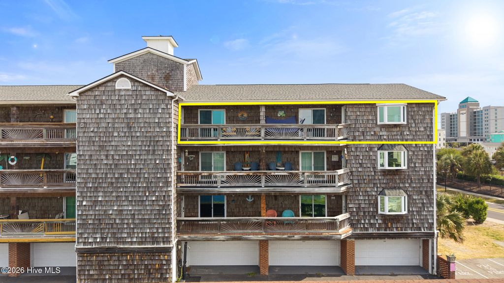 306 Lake Park Boulevard S 302, Carolina Beach, NC 28428