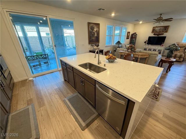 10842 Gentle Crest Avenue, Las Vegas, NV 89166