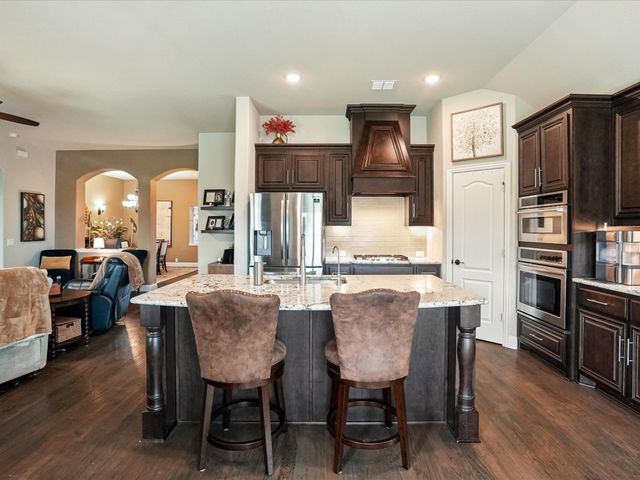 1098 Misty Ridge, Justin, TX 76247