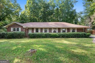 200 North Drive, Hampton, GA 30228